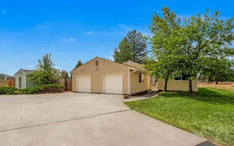 60015 Stirling Drive Bend OR 97702