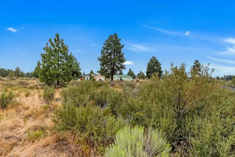 60015 Stirling Drive Bend OR 97702