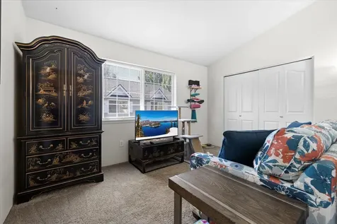 1224 N Modoc Avenue Medford OR 97504