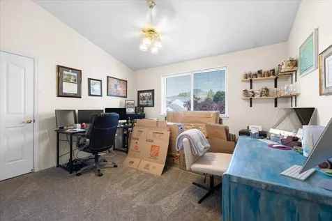 1224 N Modoc Avenue Medford OR 97504