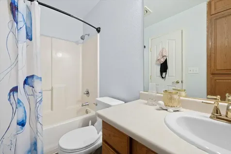 1224 N Modoc Avenue Medford OR 97504