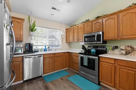 1224 N Modoc Avenue Medford OR 97504