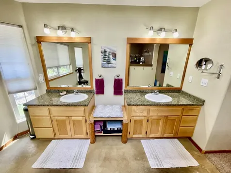 1200 NW F Street Grants Pass OR 97526
