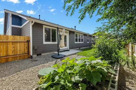 2201 NE Arapahoe Court Redmond OR 97756