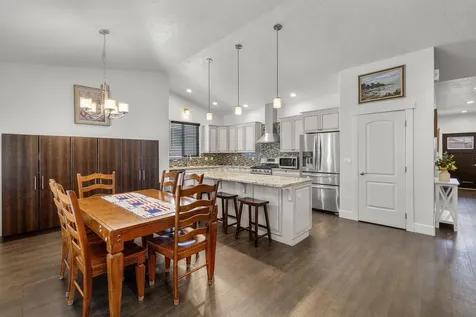 2201 NE Arapahoe Court Redmond OR 97756