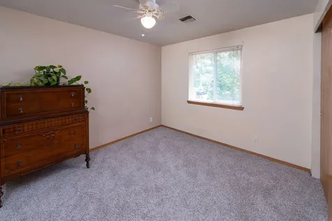 1543 NE Locksley Drive Bend OR 97701