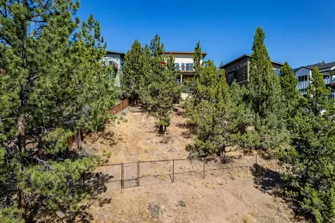 1753 SW Troon Avenue Bend OR 97702