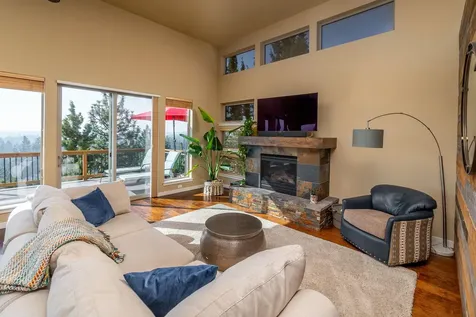 1753 SW Troon Avenue Bend OR 97702