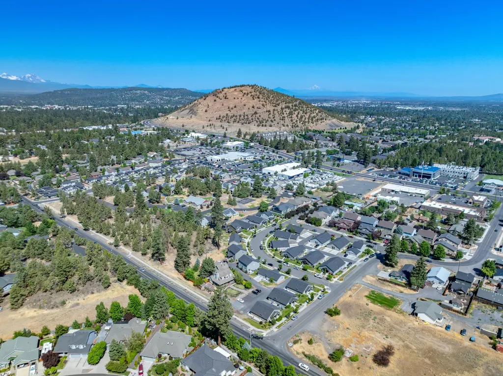 21017 Damascus Lane Bend OR 97701