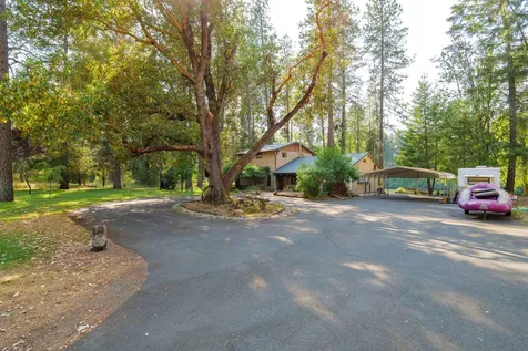 2392 Gunnell Road Grants Pass OR 97526