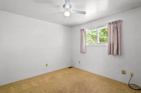 754 NE 12th Street Grants Pass OR 97526