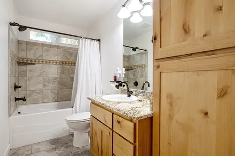 138 Rogue Manor Place Grants Pass OR 97527