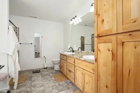 138 Rogue Manor Place Grants Pass OR 97527