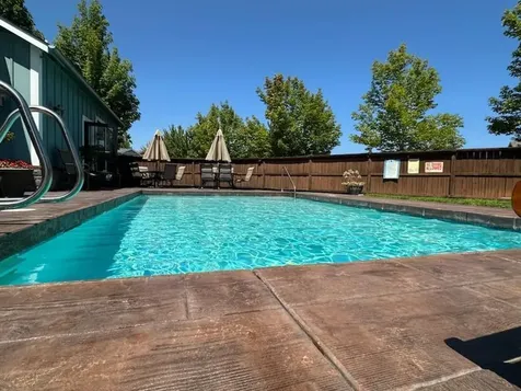 1250 Fruitdale Drive Grants Pass OR 97527