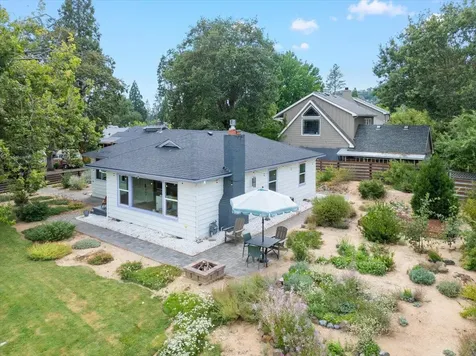 308 NW Van Dyke Place Grants Pass OR 97526