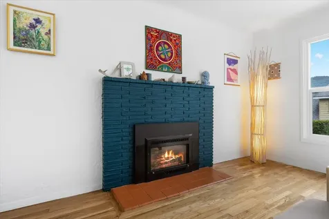 308 NW Van Dyke Place Grants Pass OR 97526