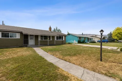 570 NW 5th Street Prineville OR 97754