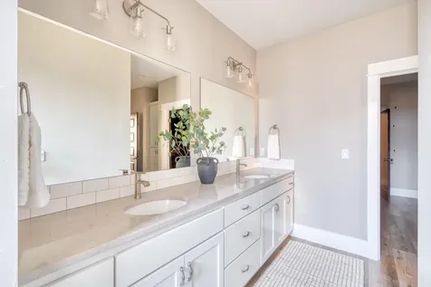 2456 NE Robinson Street Bend OR 97701