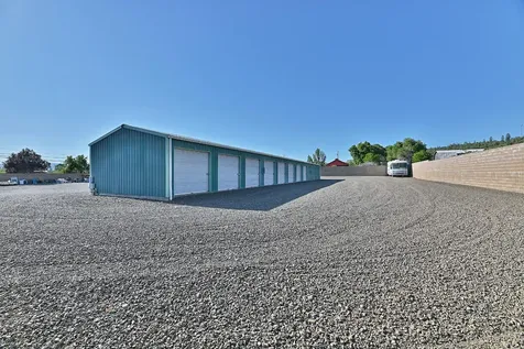 21 Ball Road Eagle Point OR 97524
