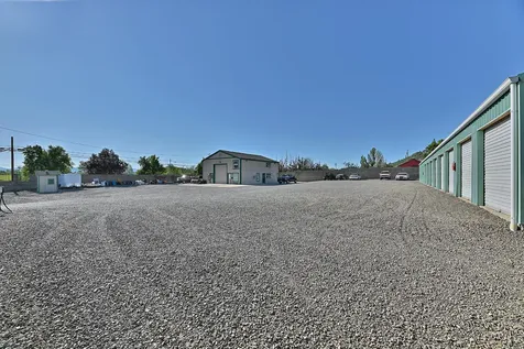 21 Ball Road Eagle Point OR 97524