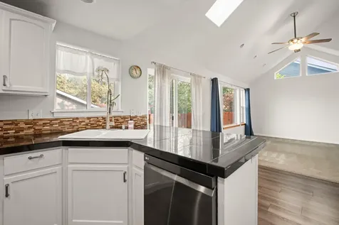 2293 NE Lynda Lane Bend OR 97701