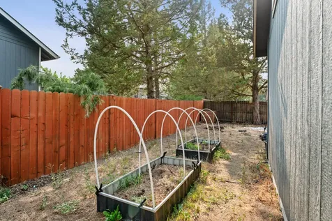 2293 NE Lynda Lane Bend OR 97701