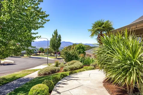 4809 Bordeaux Avenue Medford OR 97504