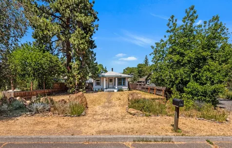 1122 NW Kingston Avenue Bend OR 97703