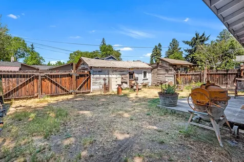 1122 NW Kingston Avenue Bend OR 97703