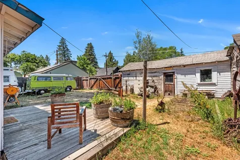 1122 NW Kingston Avenue Bend OR 97703