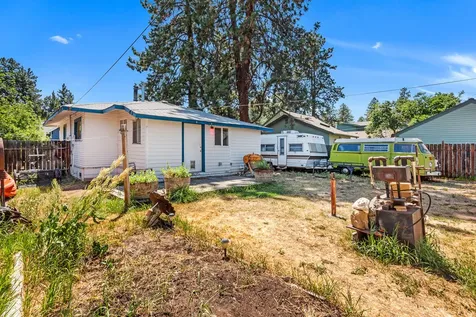 1122 NW Kingston Avenue Bend OR 97703
