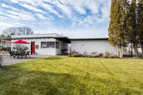 2651 N Main Street Prineville OR 97754