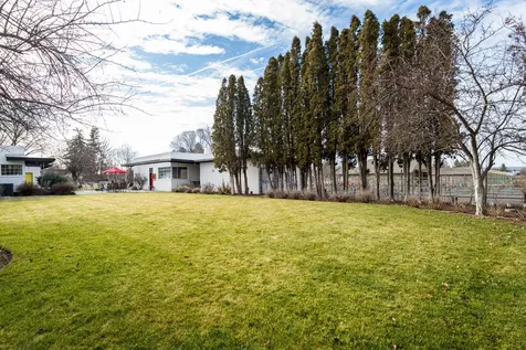 2651 N Main Street Prineville OR 97754