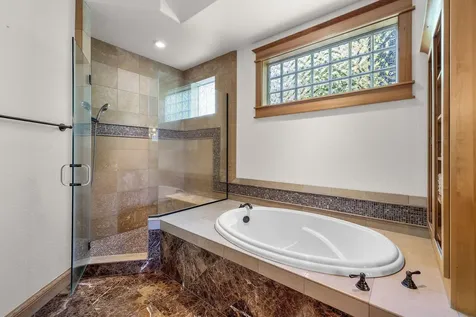 19202 Green Lakes Loop Bend OR 97702