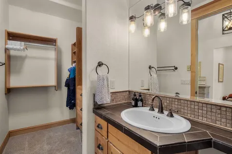 19202 Green Lakes Loop Bend OR 97702