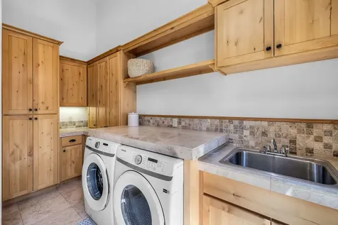 19202 Green Lakes Loop Bend OR 97702