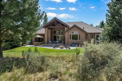 19202 Green Lakes Loop Bend OR 97702