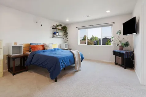 20621 SE Gemstone Avenue Bend OR 97702