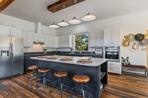 6829 NE 41st Street Redmond OR 97756