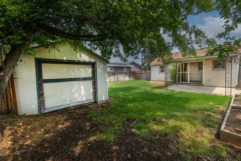 847 SW 14th Street Redmond OR 97756