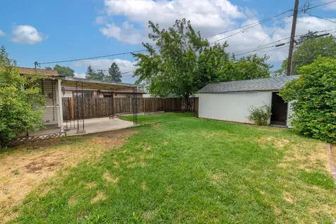 847 SW 14th Street Redmond OR 97756