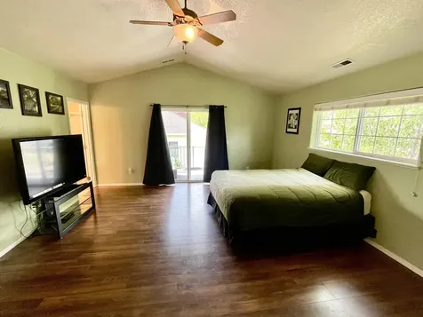 341 Meadow Drive Ashland OR 97520
