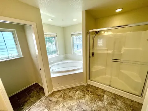 341 Meadow Drive Ashland OR 97520