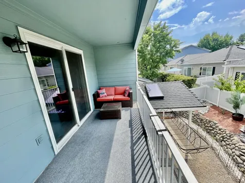 341 Meadow Drive Ashland OR 97520