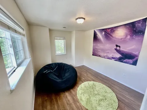 341 Meadow Drive Ashland OR 97520