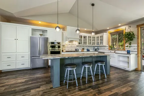 3525 NW Mccready Drive Bend OR 97703