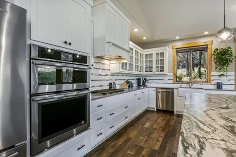 3525 NW Mccready Drive Bend OR 97703