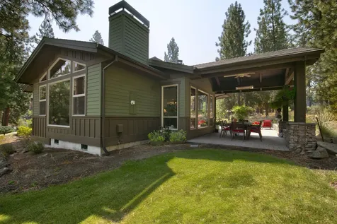 3525 NW Mccready Drive Bend OR 97703