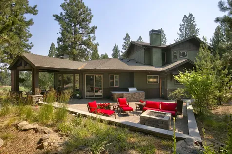 3525 NW Mccready Drive Bend OR 97703