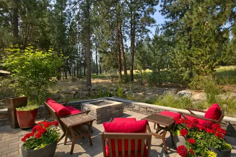 3525 NW Mccready Drive Bend OR 97703